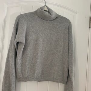 Lole grey sweater